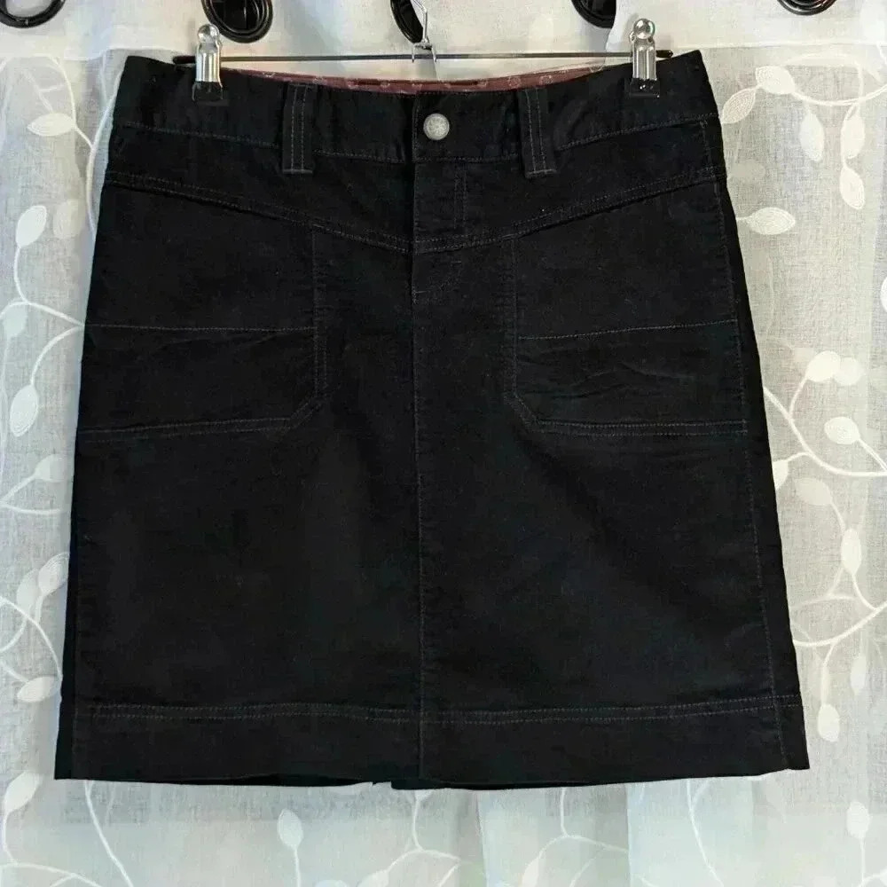 Athleta Felt Feel Cotton Mini Skirt, Black, Size 6, Front Pockets